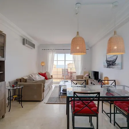 With Scenic Views Pa 6-10 Apartment Estepona